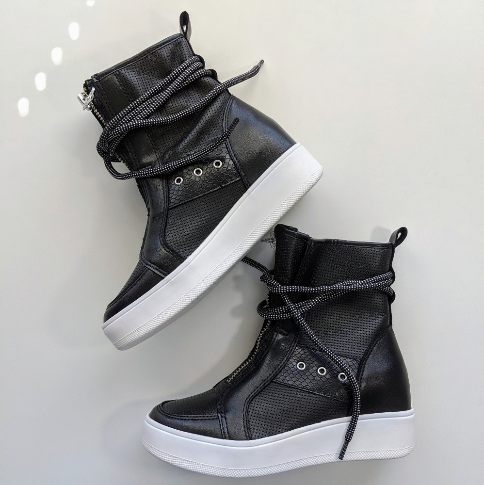 NWOT Steve Madden Anton Black High Top Sneaker - Picture 2 of 5